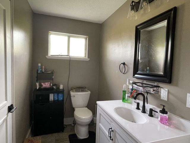 2411 Slayden Marion Rd, Cumberland Furnace, TN 37051