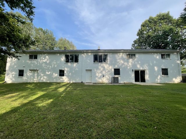 2411 Slayden Marion Rd, Cumberland Furnace, TN 37051