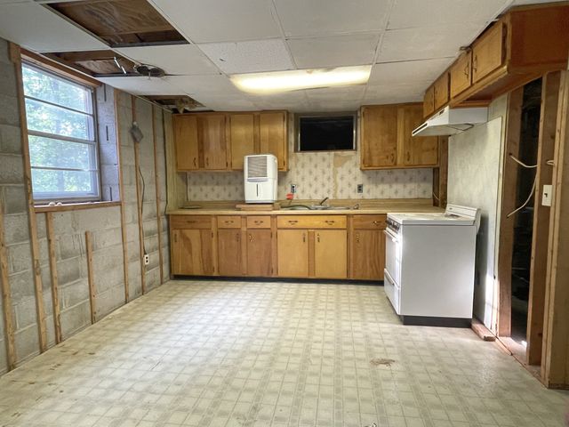 2411 Slayden Marion Rd, Cumberland Furnace, TN 37051