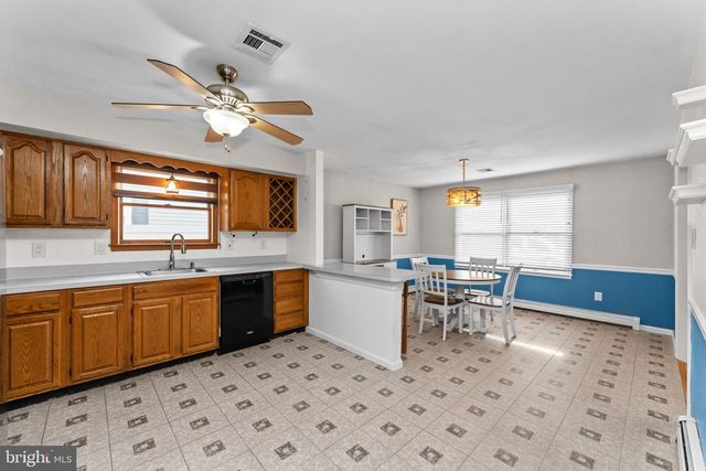 745 TENNYSON DR, Warminster, PA 18974