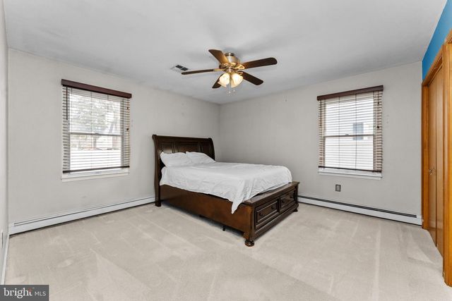 745 TENNYSON DR, Warminster, PA 18974