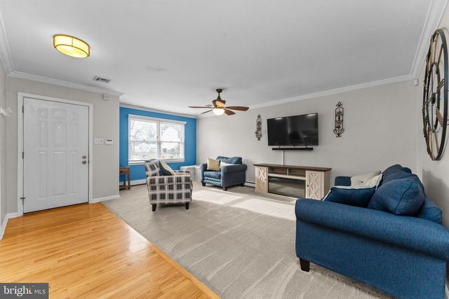 745 TENNYSON DR, Warminster, PA 18974