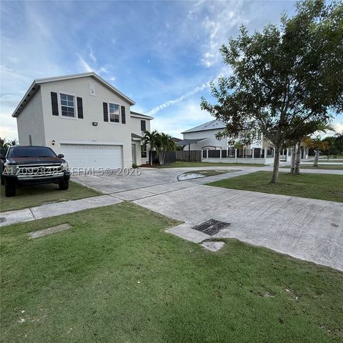 30221 SW 157th Ave, Homestead, FL 33033