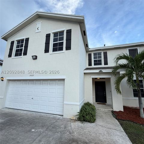 30221 SW 157th Ave, Homestead, FL 33033
