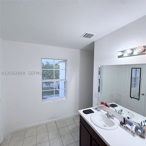 30221 SW 157th Ave, Homestead, FL 33033