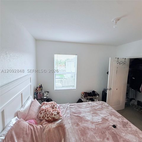 30221 SW 157th Ave, Homestead, FL 33033