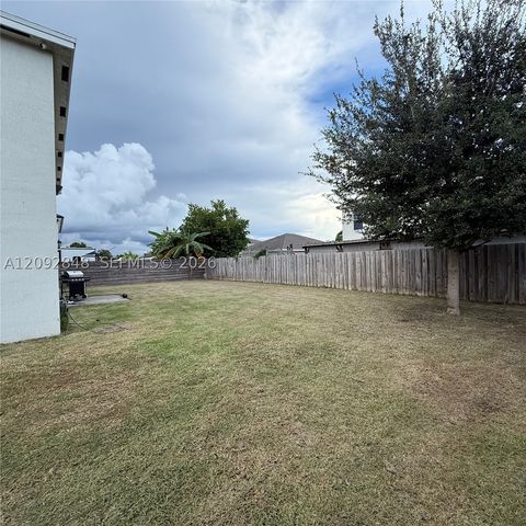 30221 SW 157th Ave, Homestead, FL 33033