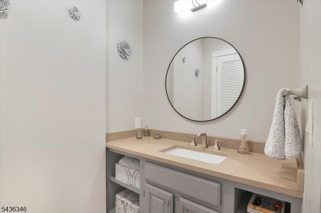 23 Rock Creek Woods Dr, Lambertville City, NJ 08530
