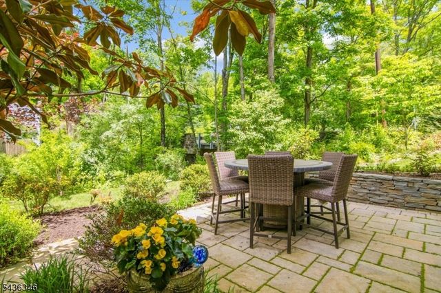 23 Rock Creek Woods Dr, Lambertville City, NJ 08530