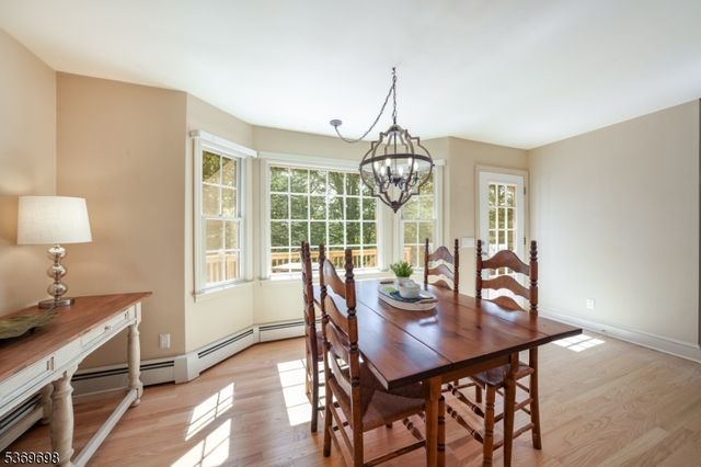390 Forest Hill Way, Mountainside Boro, NJ 07092