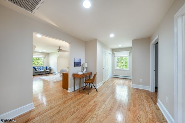 390 Forest Hill Way, Mountainside Boro, NJ 07092