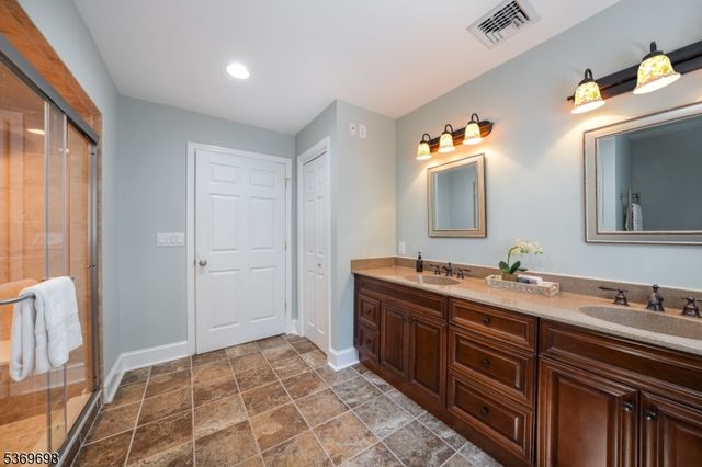 390 Forest Hill Way, Mountainside Boro, NJ 07092
