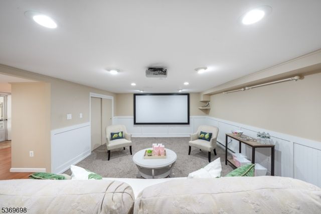390 Forest Hill Way, Mountainside Boro, NJ 07092
