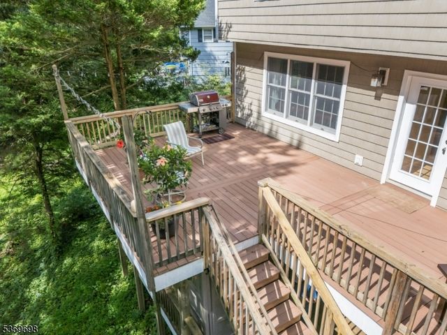 390 Forest Hill Way, Mountainside Boro, NJ 07092