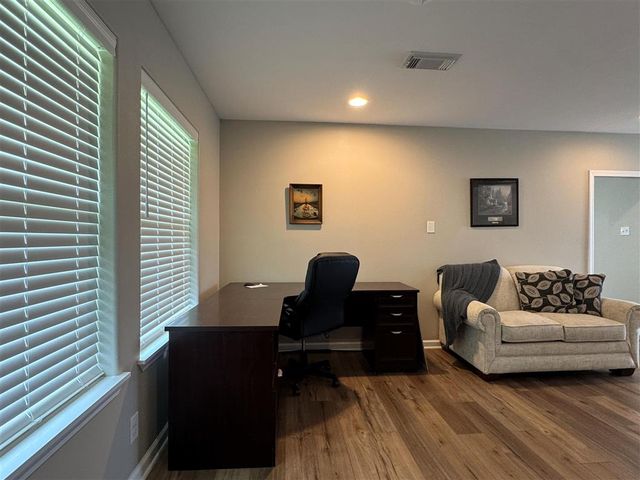 405 McKinley Street, Westlake, LA 70669