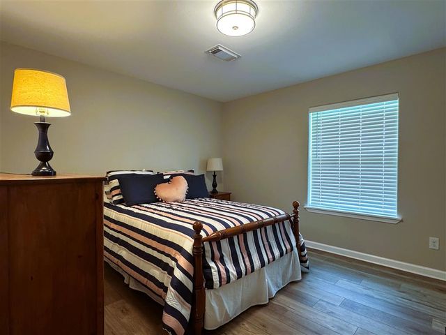 405 McKinley Street, Westlake, LA 70669