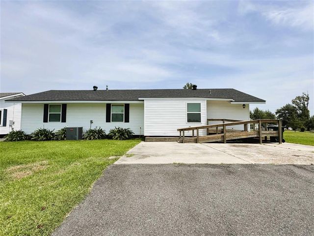 405 McKinley Street, Westlake, LA 70669