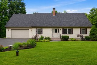 10 Avon Shores Road, Moultonborough, NH 03254
