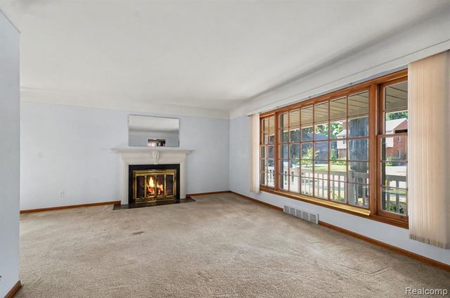 1043 Claremont Street, Dearborn, MI 48124