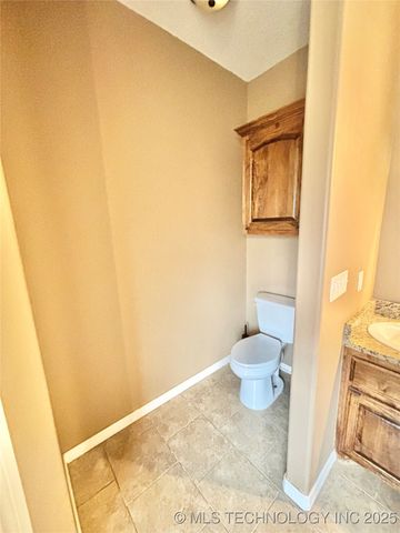 1714 E Old Military Road, Stigler, OK 74462