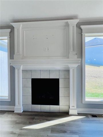 803 NW Hickory Ridge Drive, Grain Valley, MO 64029