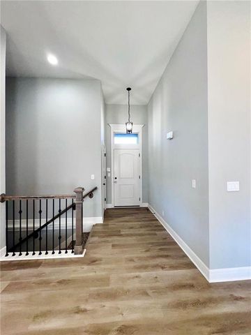 803 NW Hickory Ridge Drive, Grain Valley, MO 64029