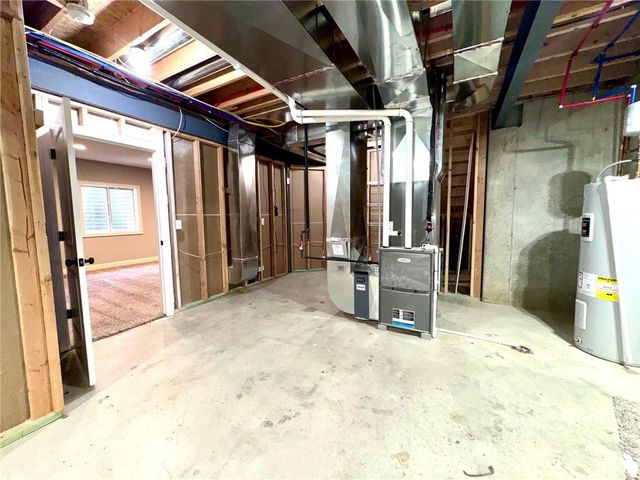 803 NW Hickory Ridge Drive, Grain Valley, MO 64029
