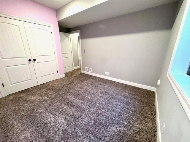 803 NW Hickory Ridge Drive, Grain Valley, MO 64029
