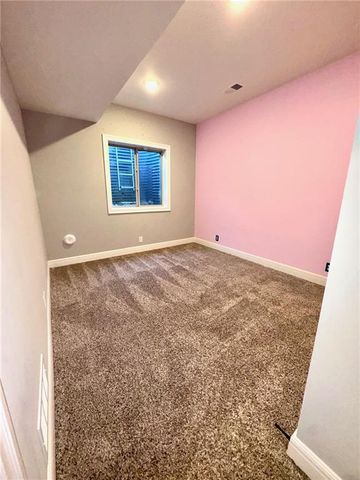 803 NW Hickory Ridge Drive, Grain Valley, MO 64029