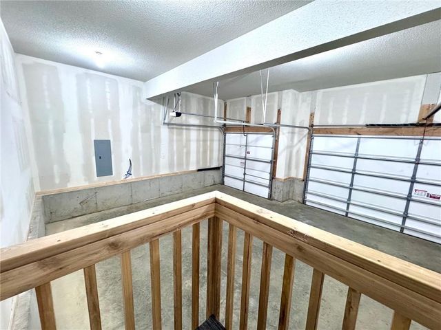 803 NW Hickory Ridge Drive, Grain Valley, MO 64029