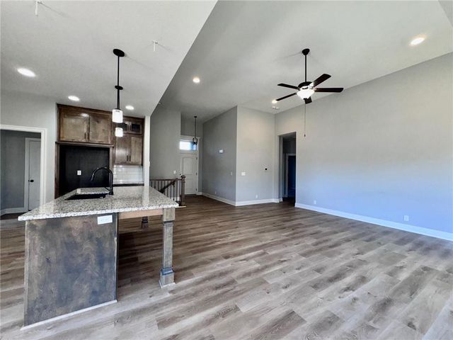 803 NW Hickory Ridge Drive, Grain Valley, MO 64029