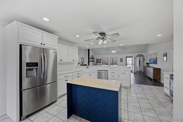 14902 E 370 Road, Claremore, OK 74017