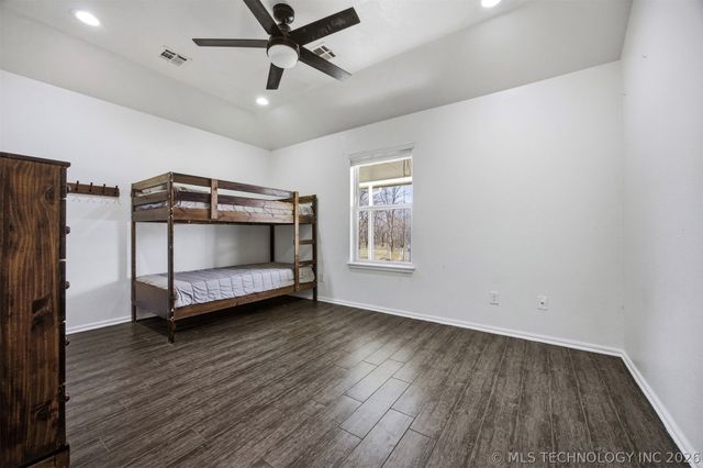 14902 E 370 Road, Claremore, OK 74017