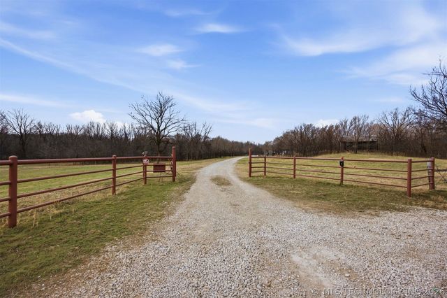 14902 E 370 Road, Claremore, OK 74017