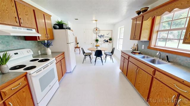 1112 Pinder Lane, Dequincy, LA 70633