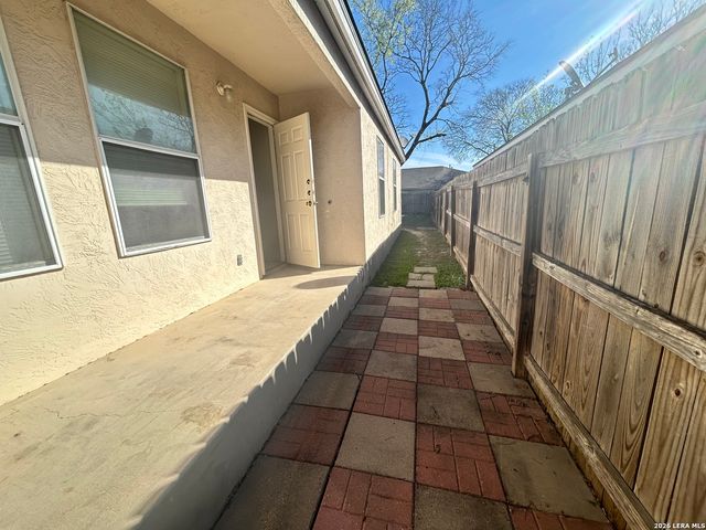 5046 ANACACHO ST, San Antonio, TX 78217