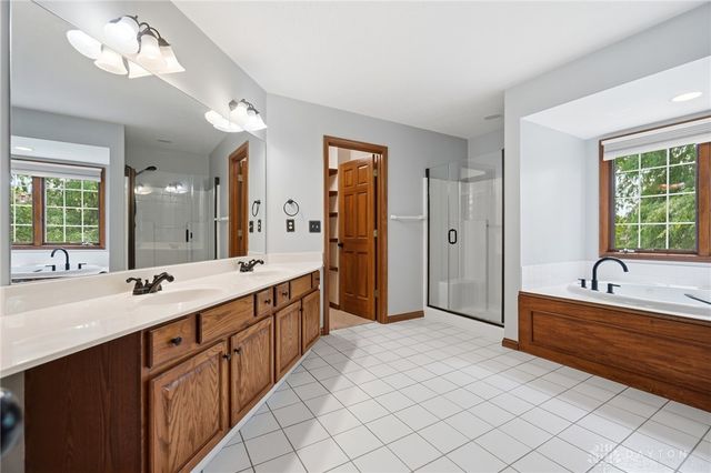 3859 Callaway Court, Bellbrook, OH 45305