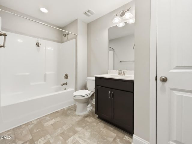 434 Bridgehaven Drive, Raeford, NC 28376