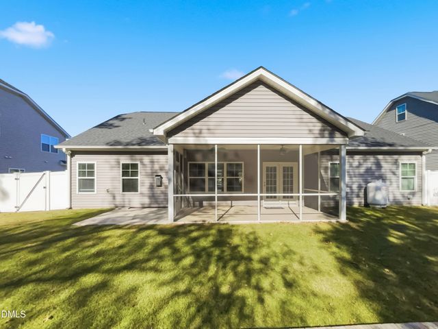 434 Bridgehaven Drive, Raeford, NC 28376