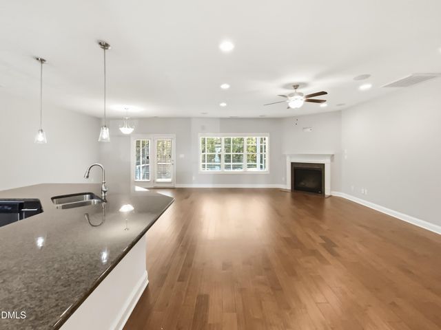 434 Bridgehaven Drive, Raeford, NC 28376