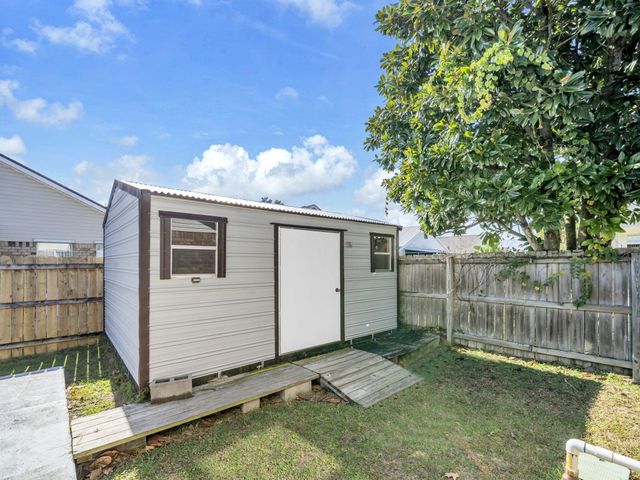 763 Pearl Sand Drive, Mary Esther, FL 32569