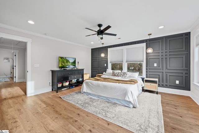 14 Blackwood Street, Greenville, SC 29611