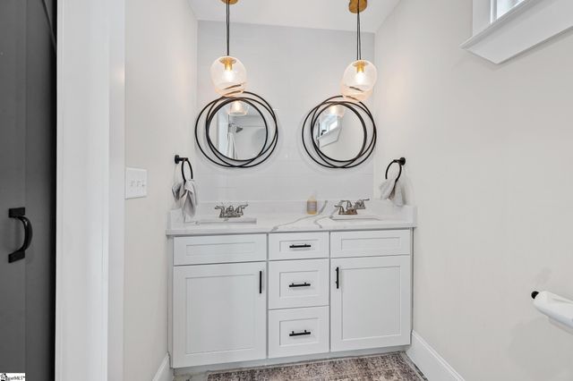 14 Blackwood Street, Greenville, SC 29611