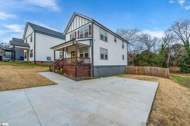 14 Blackwood Street, Greenville, SC 29611