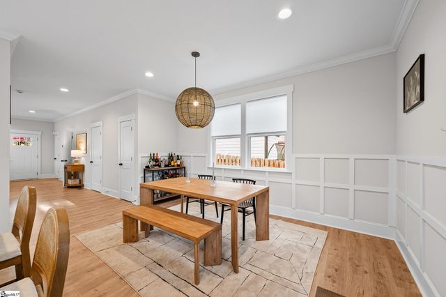 14 Blackwood Street, Greenville, SC 29611