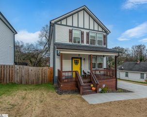 14 Blackwood Street, Greenville, SC 29611