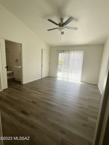 9641 N Gyor Place, Tucson, AZ 85742