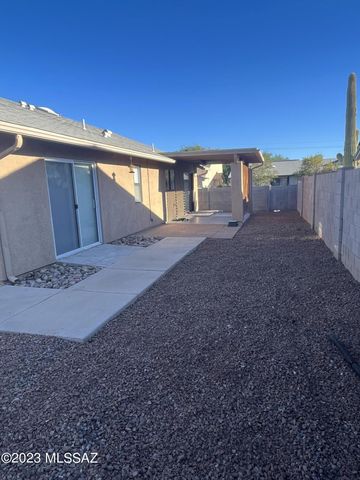 9641 N Gyor Place, Tucson, AZ 85742