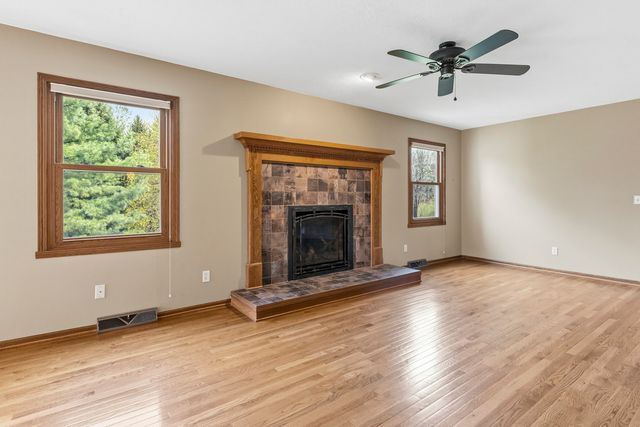 6990 Skyview Trail, Roscoe, IL 61073