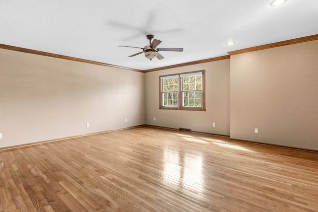 6990 Skyview Trail, Roscoe, IL 61073